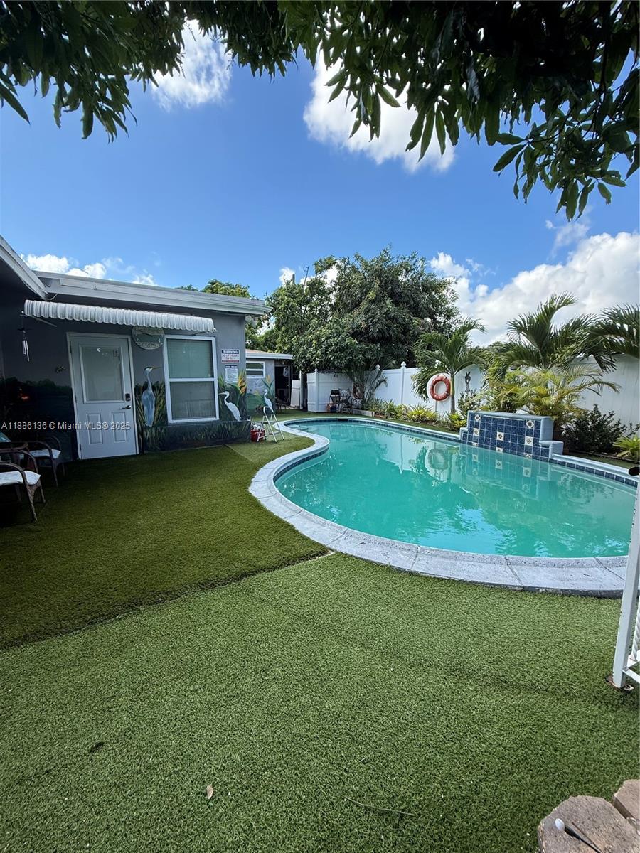 LAUDERDALE LAKES EAST GAT - Residential Lease