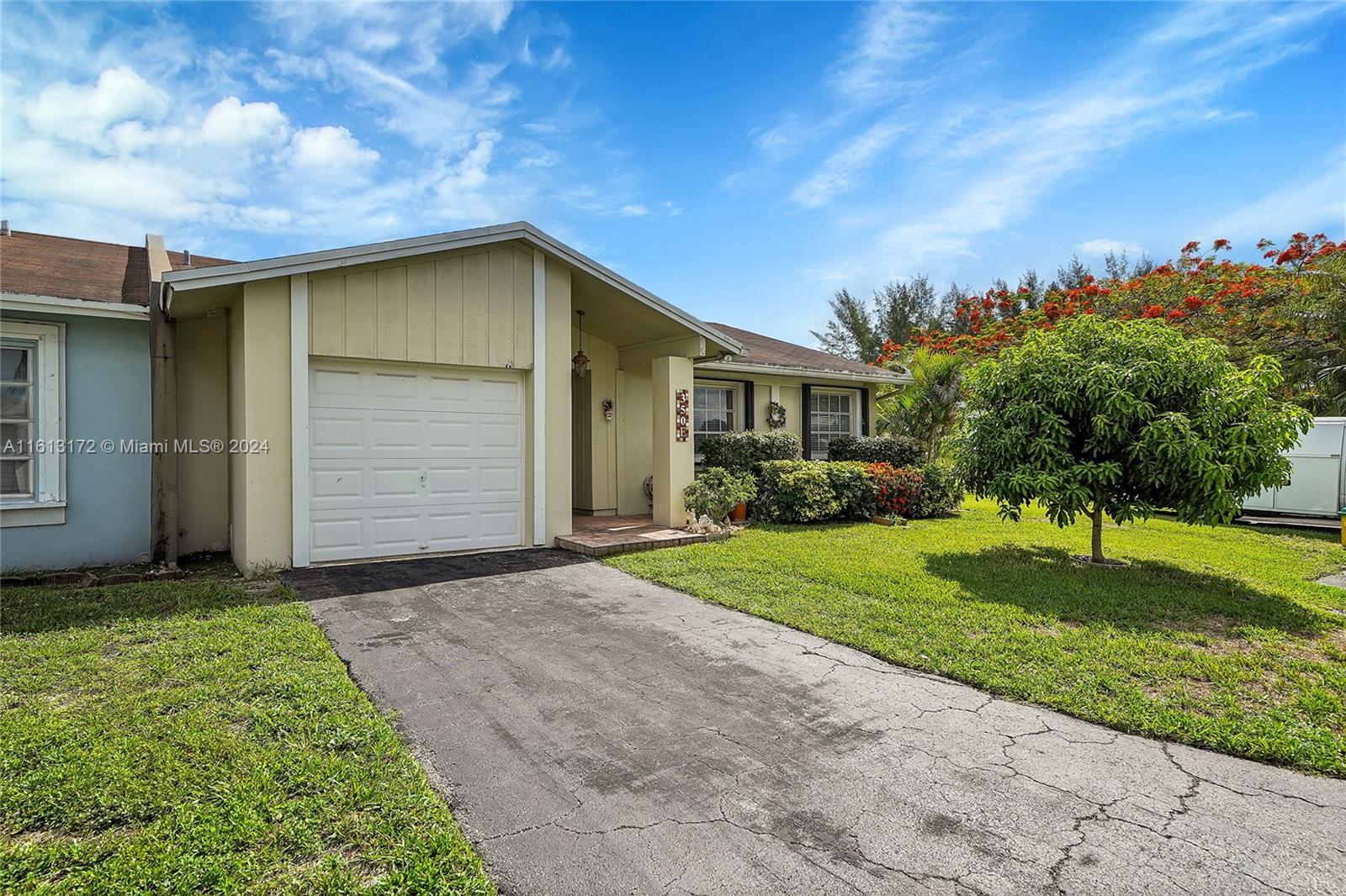 LAKEWOOD ON THE GREEN SEC - Residential