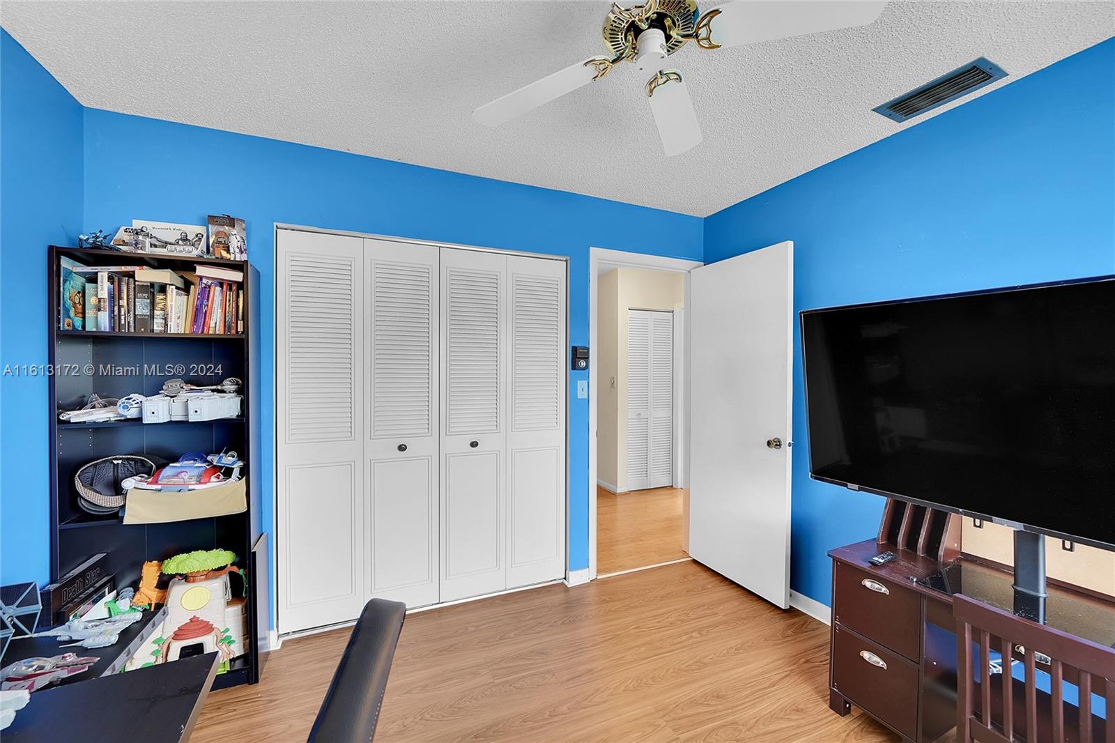 LAKEWOOD ON THE GREEN SEC - Residential