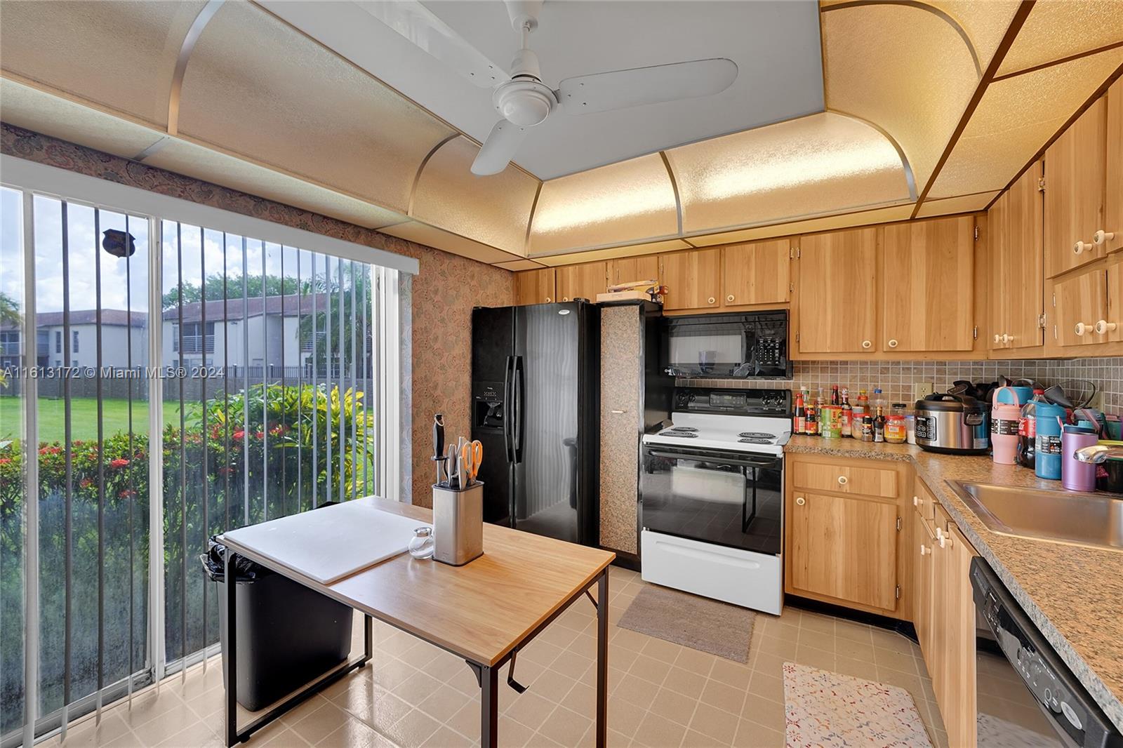 LAKEWOOD ON THE GREEN SEC - Residential