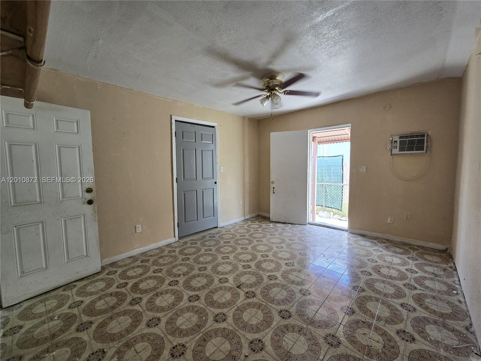 HIALEAH 13TH ADDN AMD PL - Residential