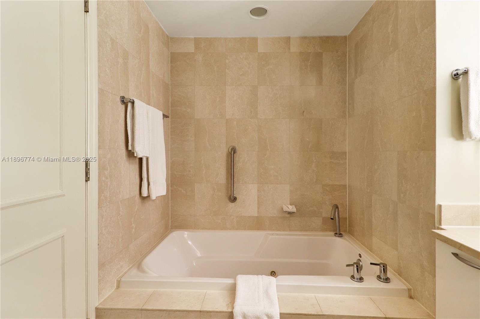 Q CLUB RESORT & RESIDENCE - Residential
