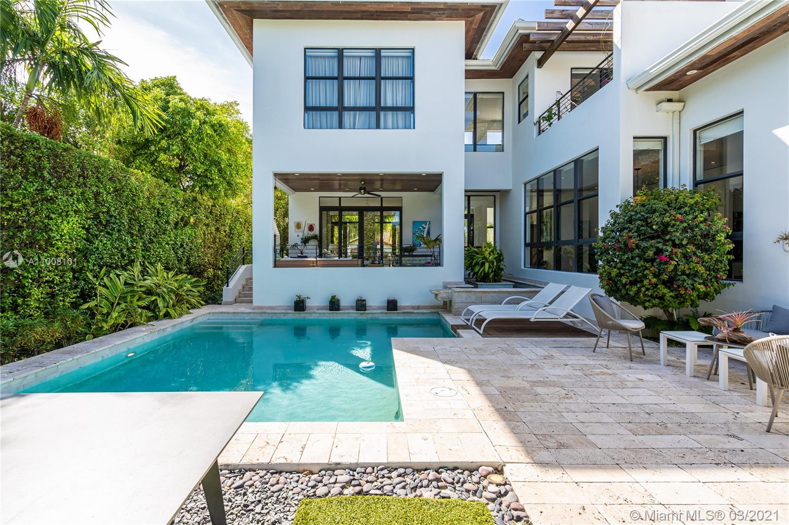 TROPICAL ISLE HOMES SUB - Residential