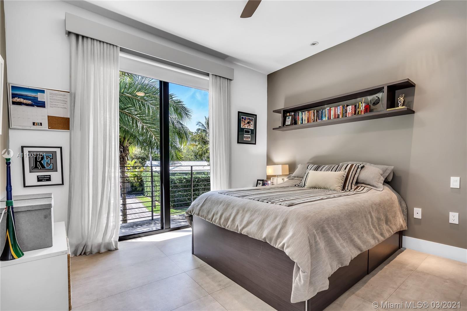 TROPICAL ISLE HOMES SUB - Residential