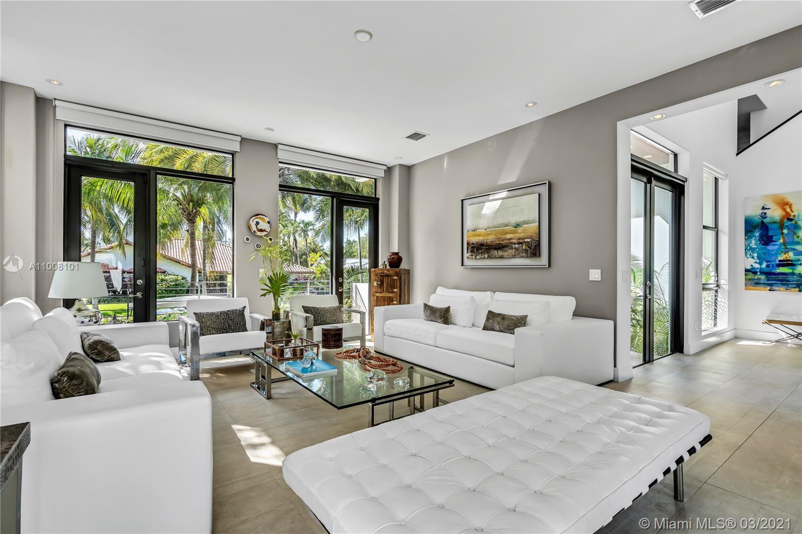 TROPICAL ISLE HOMES SUB - Residential