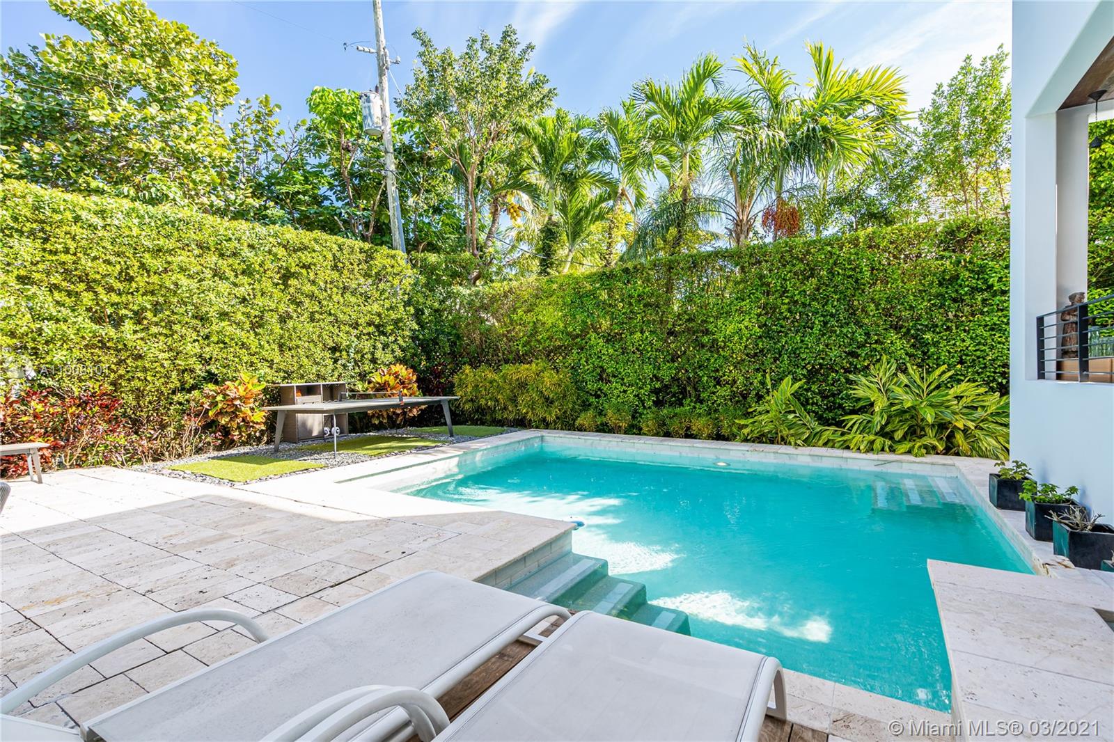 TROPICAL ISLE HOMES SUB - Residential