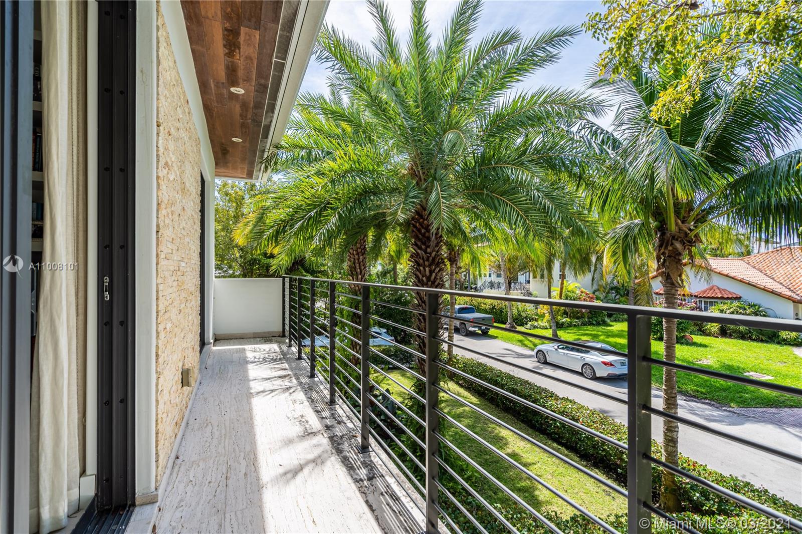 TROPICAL ISLE HOMES SUB - Residential