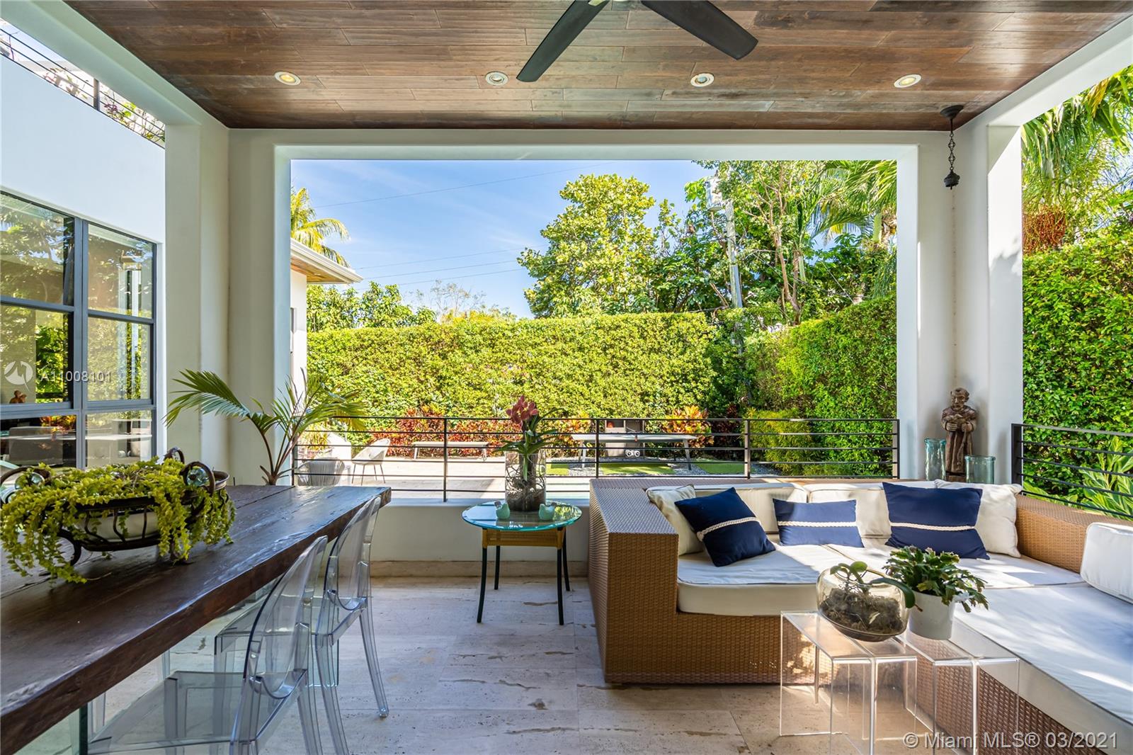 TROPICAL ISLE HOMES SUB - Residential