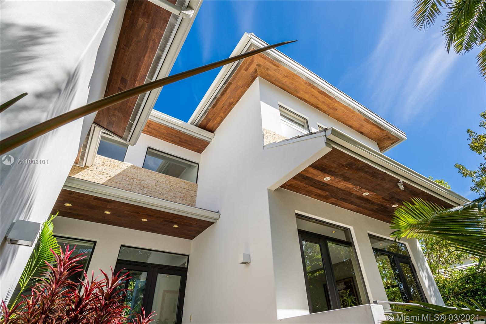 TROPICAL ISLE HOMES SUB - Residential