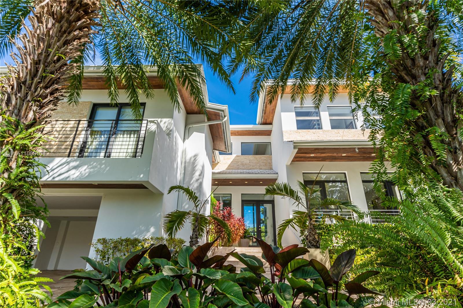 TROPICAL ISLE HOMES SUB - Residential