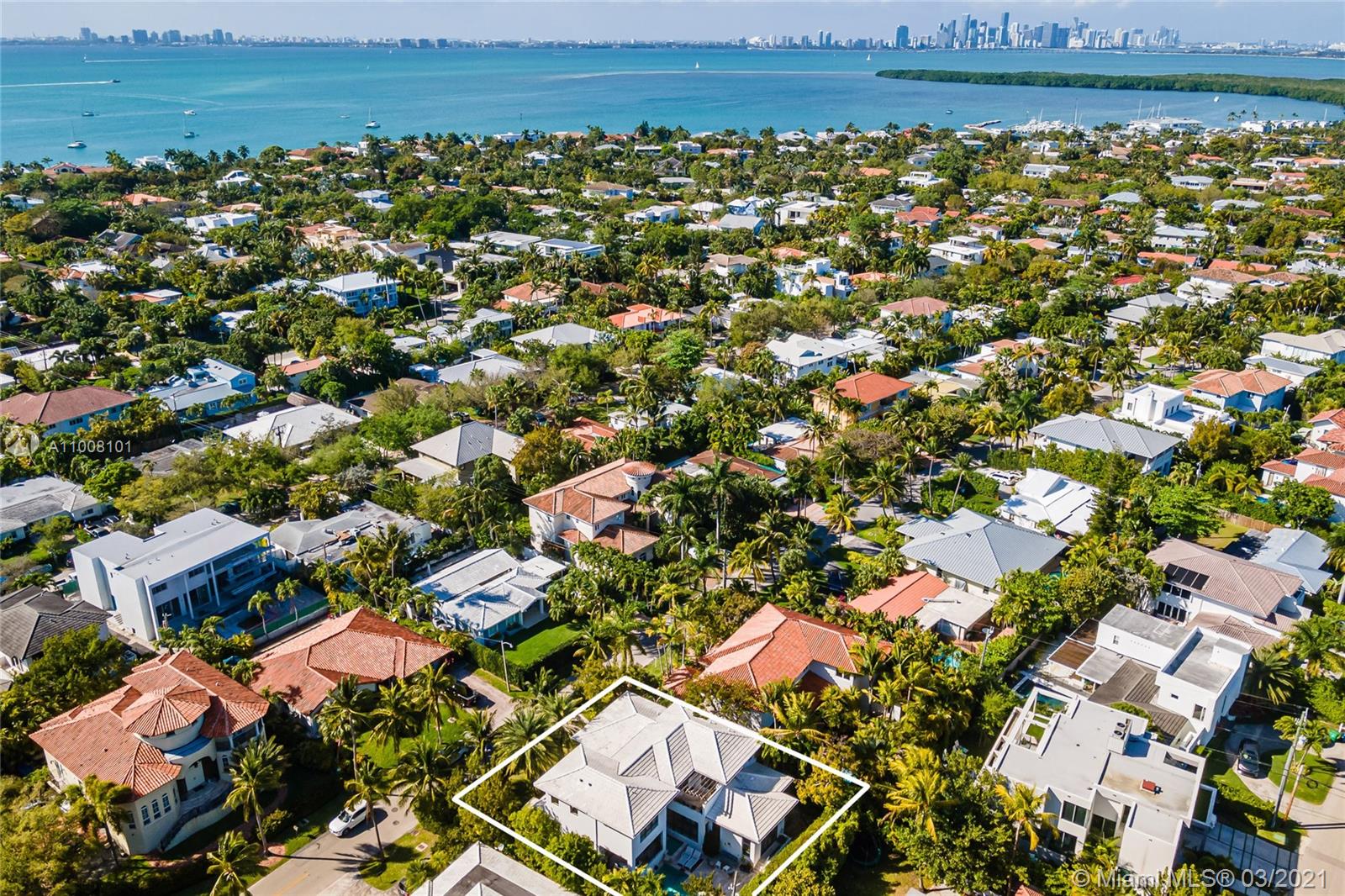 TROPICAL ISLE HOMES SUB - Residential