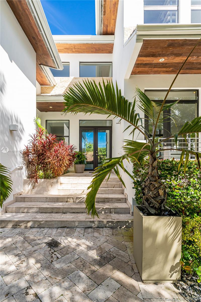 TROPICAL ISLE HOMES SUB - Residential