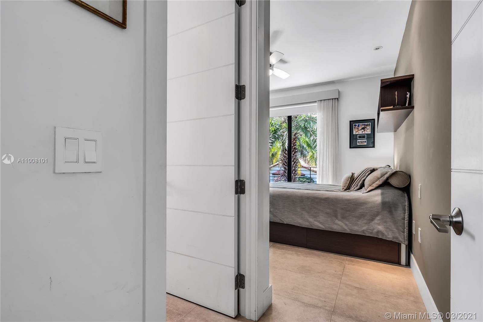 TROPICAL ISLE HOMES SUB - Residential
