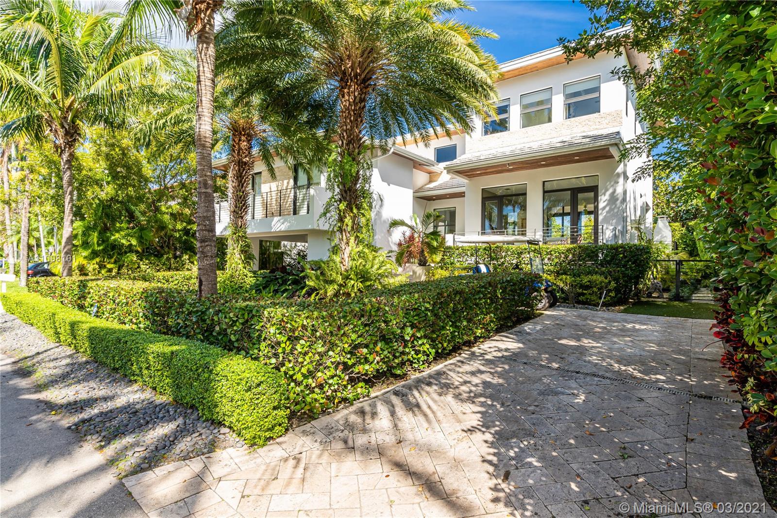 TROPICAL ISLE HOMES SUB - Residential