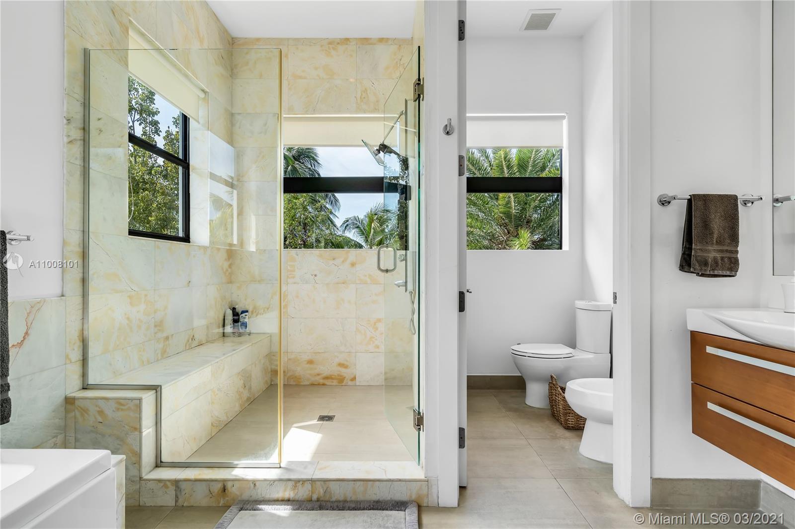 TROPICAL ISLE HOMES SUB - Residential