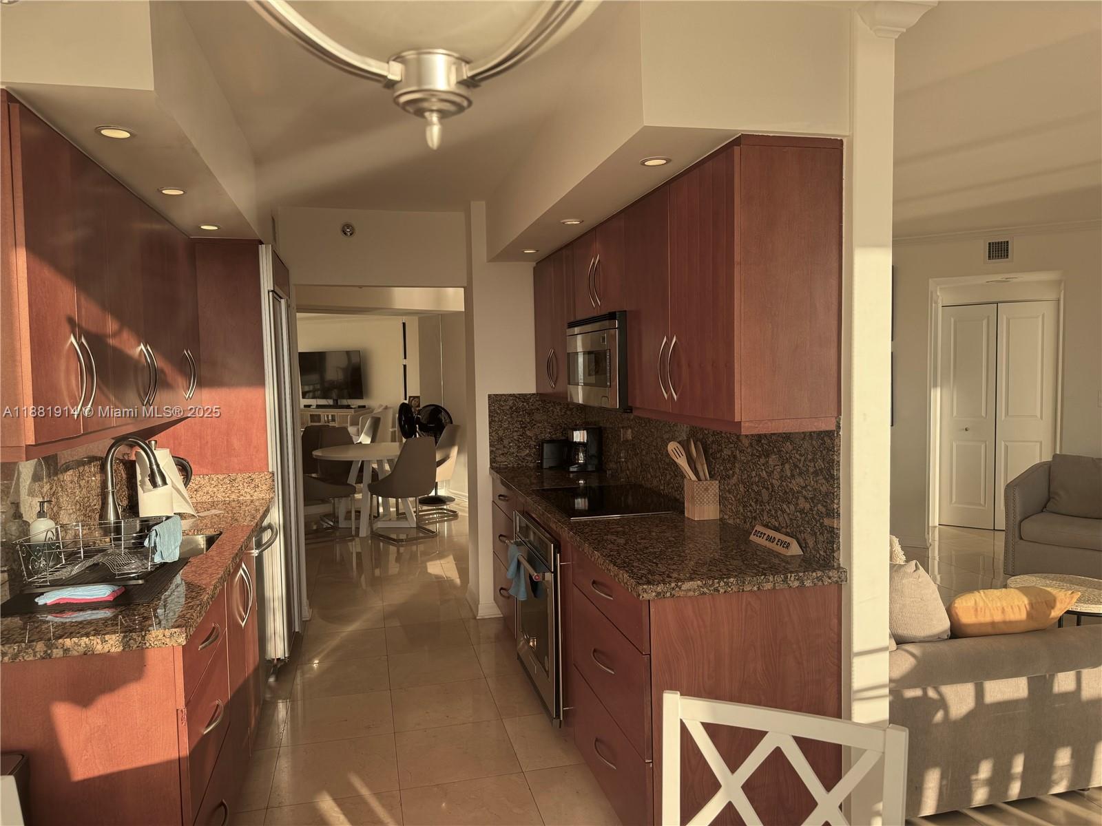 WILLIAMS ISLAND - Residential Lease