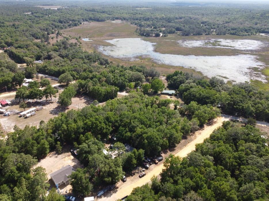 INTERLACHEN LAKES ESTS - Land