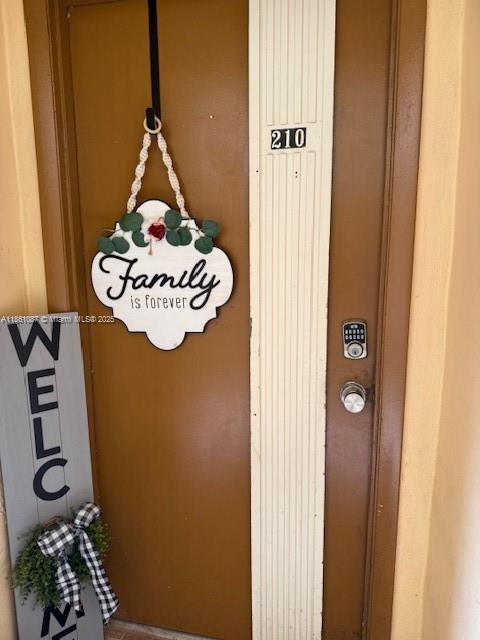 HORIZONS WEST CONDO #2 - Residential