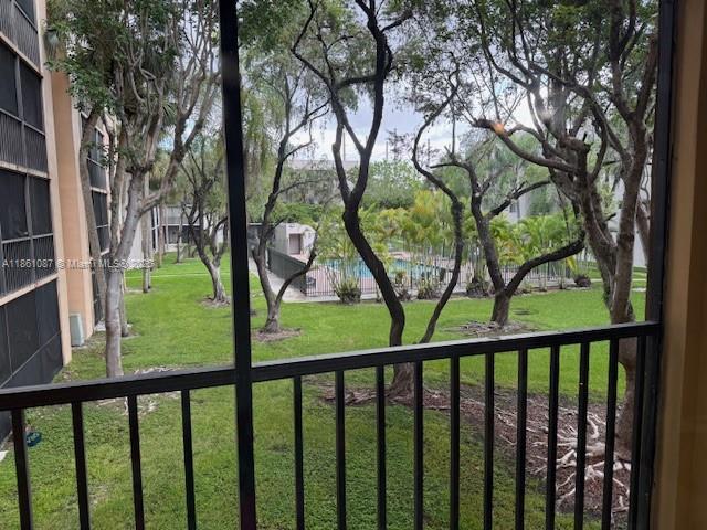 HORIZONS WEST CONDO #2 - Residential