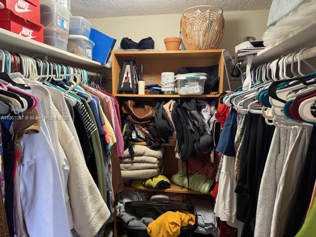 HORIZONS WEST CONDO #2 - Residential