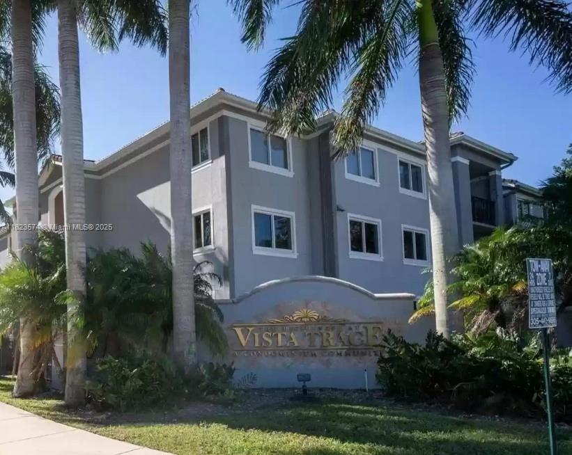 Rental Property at 15410 Sw 284 St 8203, Homestead, Miami-Dade County, Florida - Bedrooms: 2 
Bathrooms: 2  - $2,100 MO.