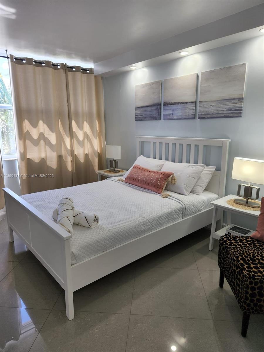 SUMMER SEA - Residential