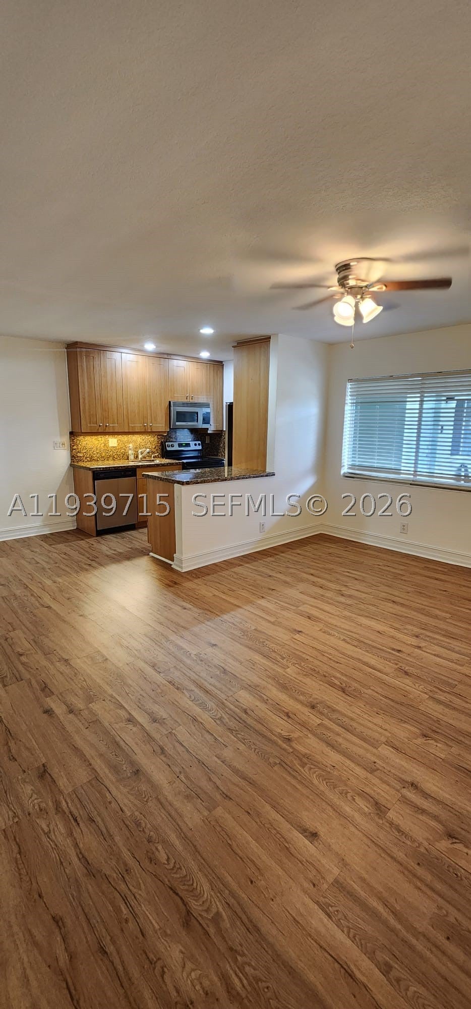 1423 Holly Heights Dr 17