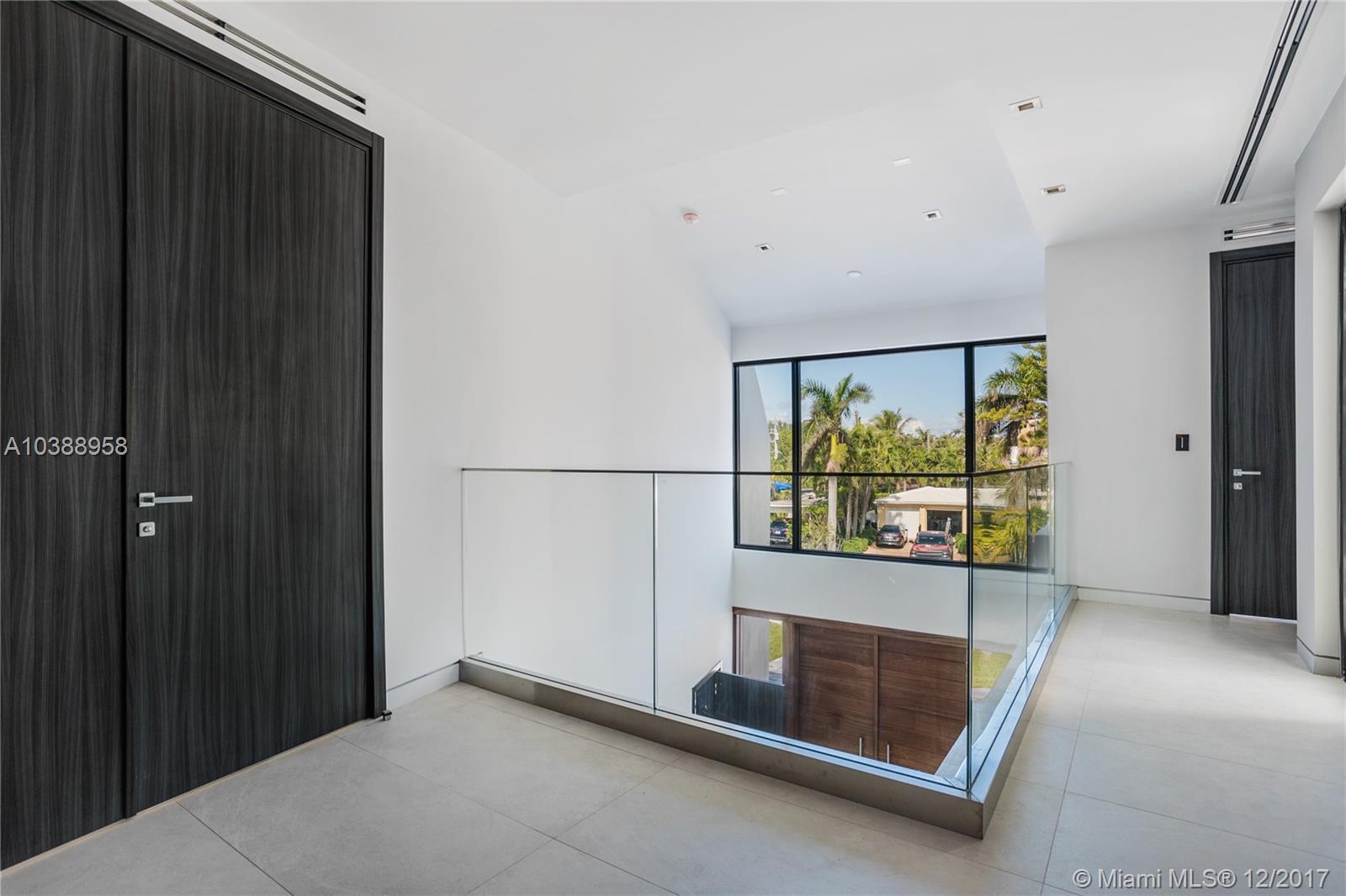 BEACH VIEW ADDN PB 16-10 - Residential