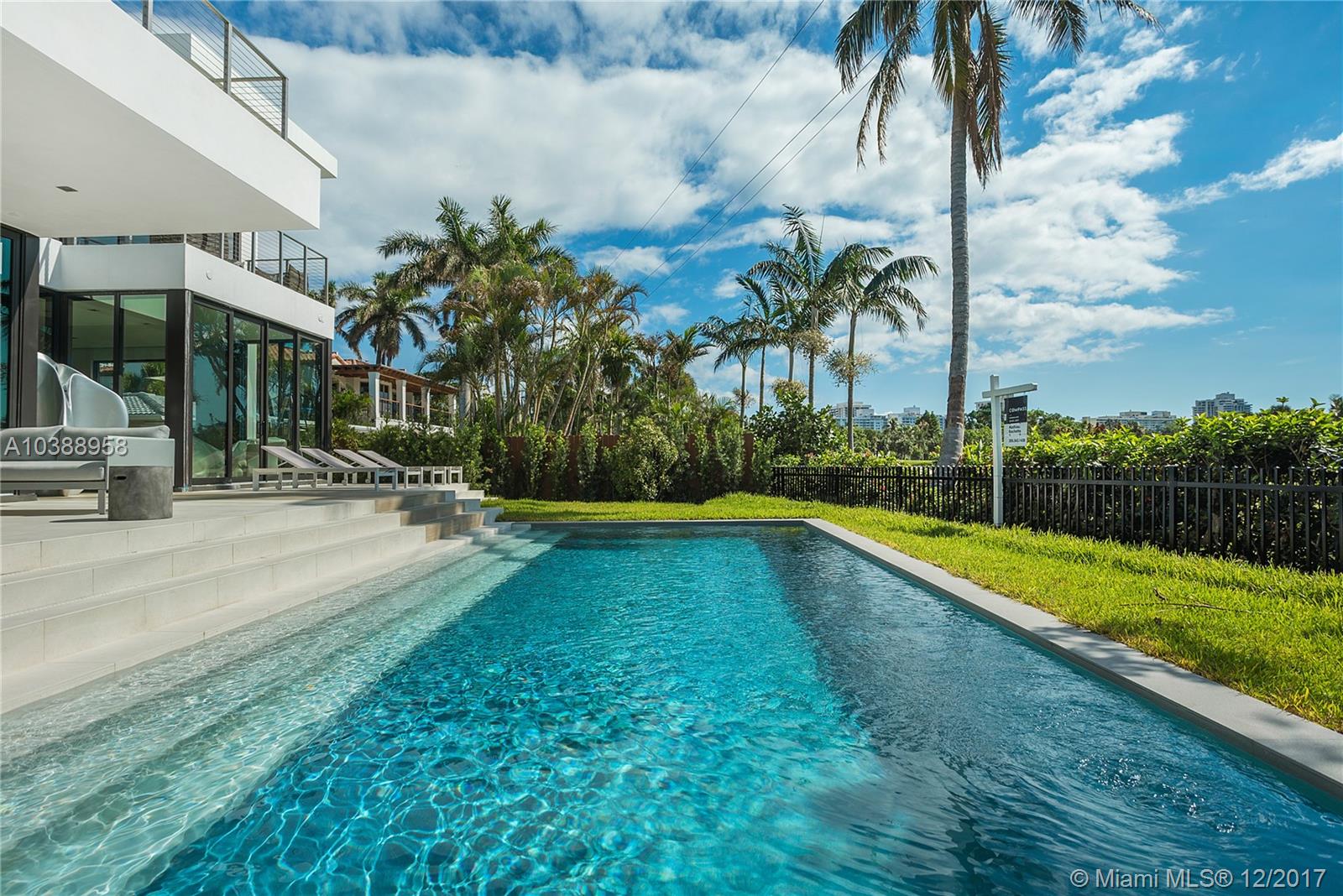 BEACH VIEW ADDN PB 16-10 - Residential