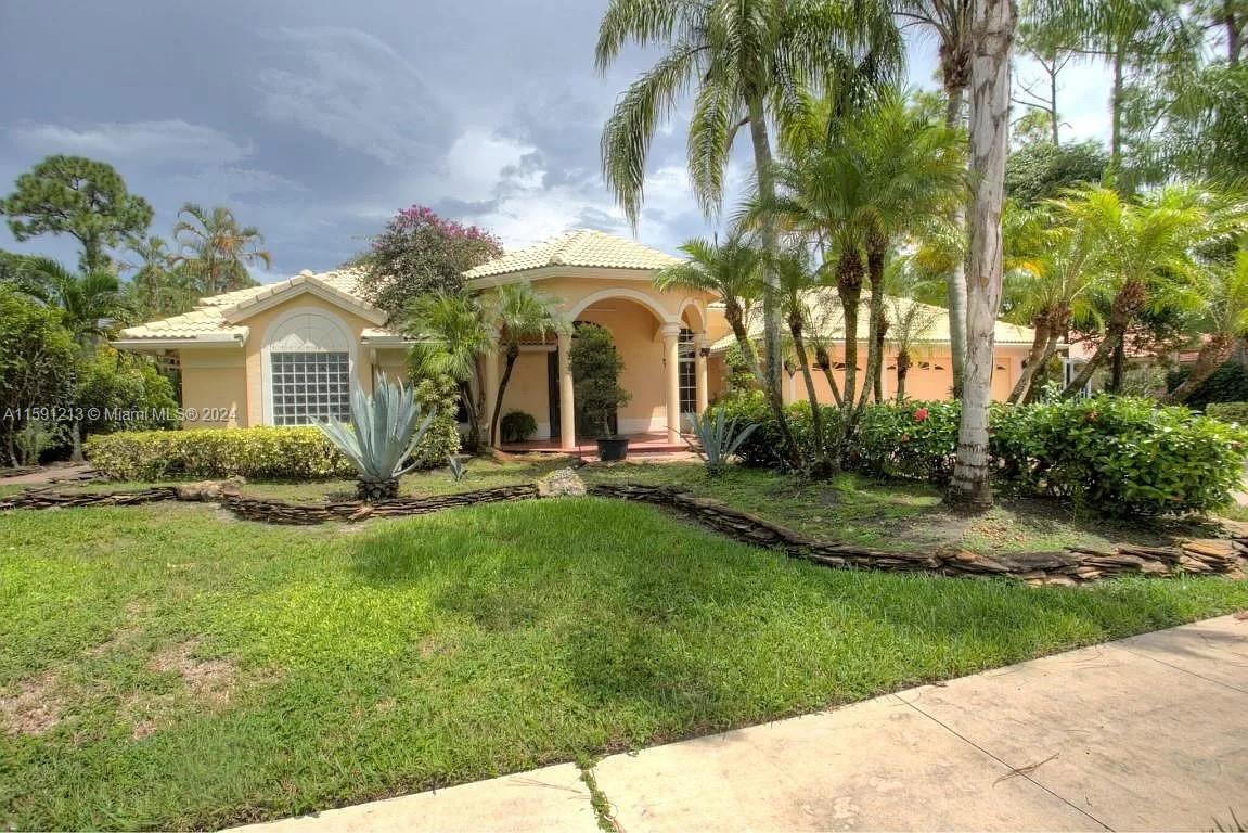 Property for Sale at 892 Cedar Cove Rd Rd, Wellington, Palm Beach County, Florida - Bedrooms: 4 
Bathrooms: 3  - $1,144,000