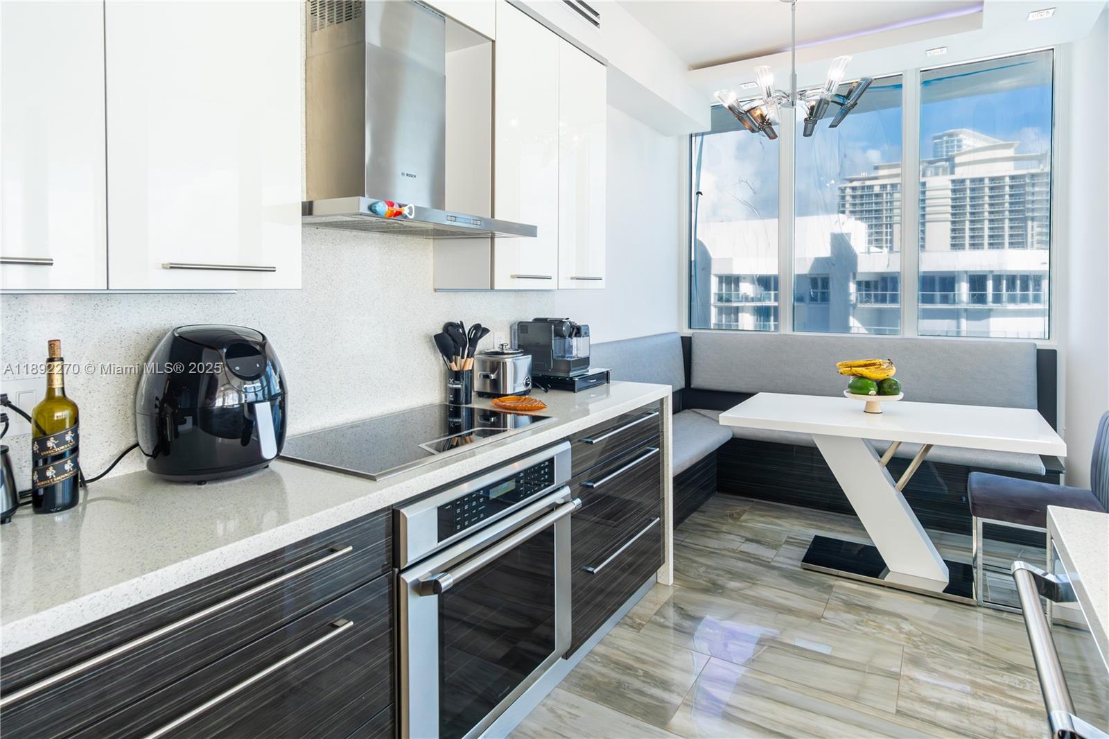 OCEANIA I CONDO - Residential