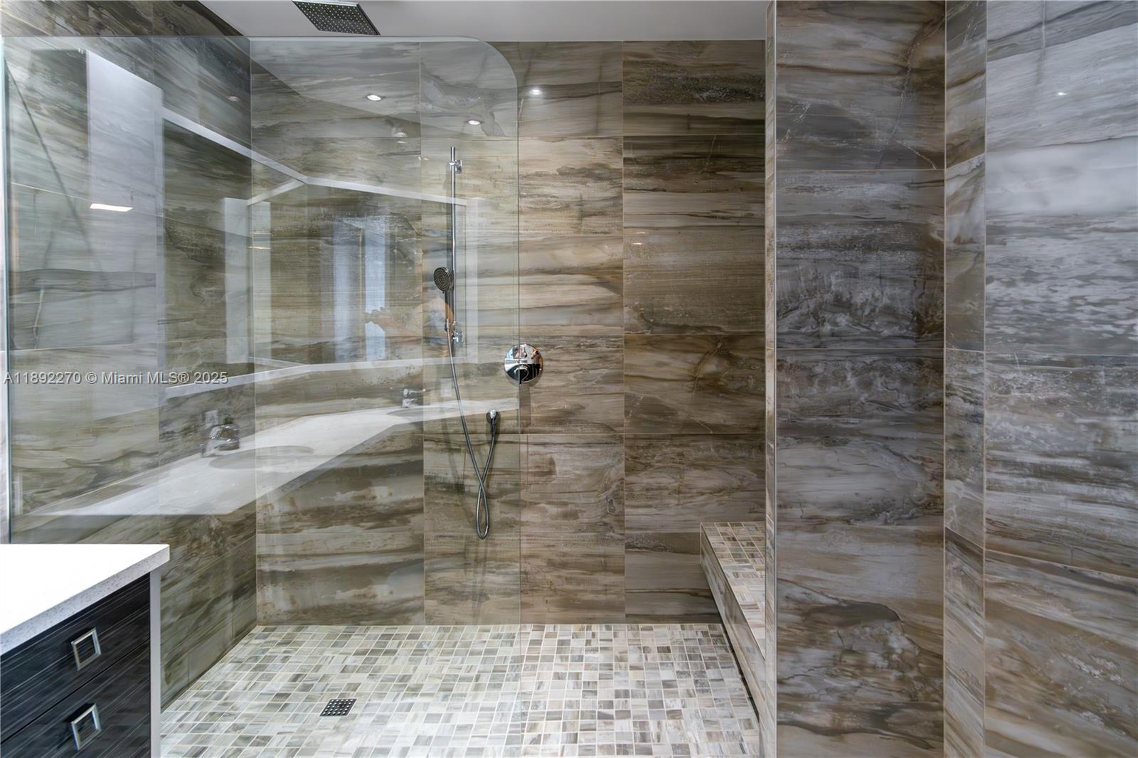 OCEANIA I CONDO - Residential