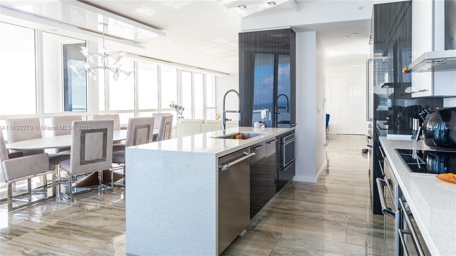 OCEANIA I CONDO - Residential