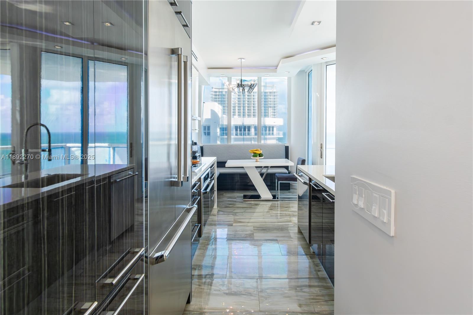 OCEANIA I CONDO - Residential