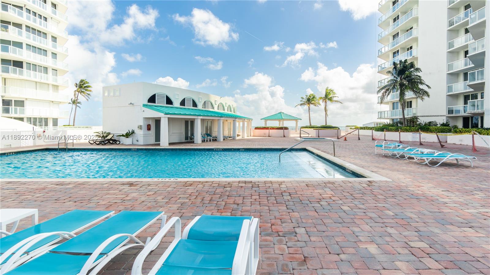 OCEANIA I CONDO - Residential