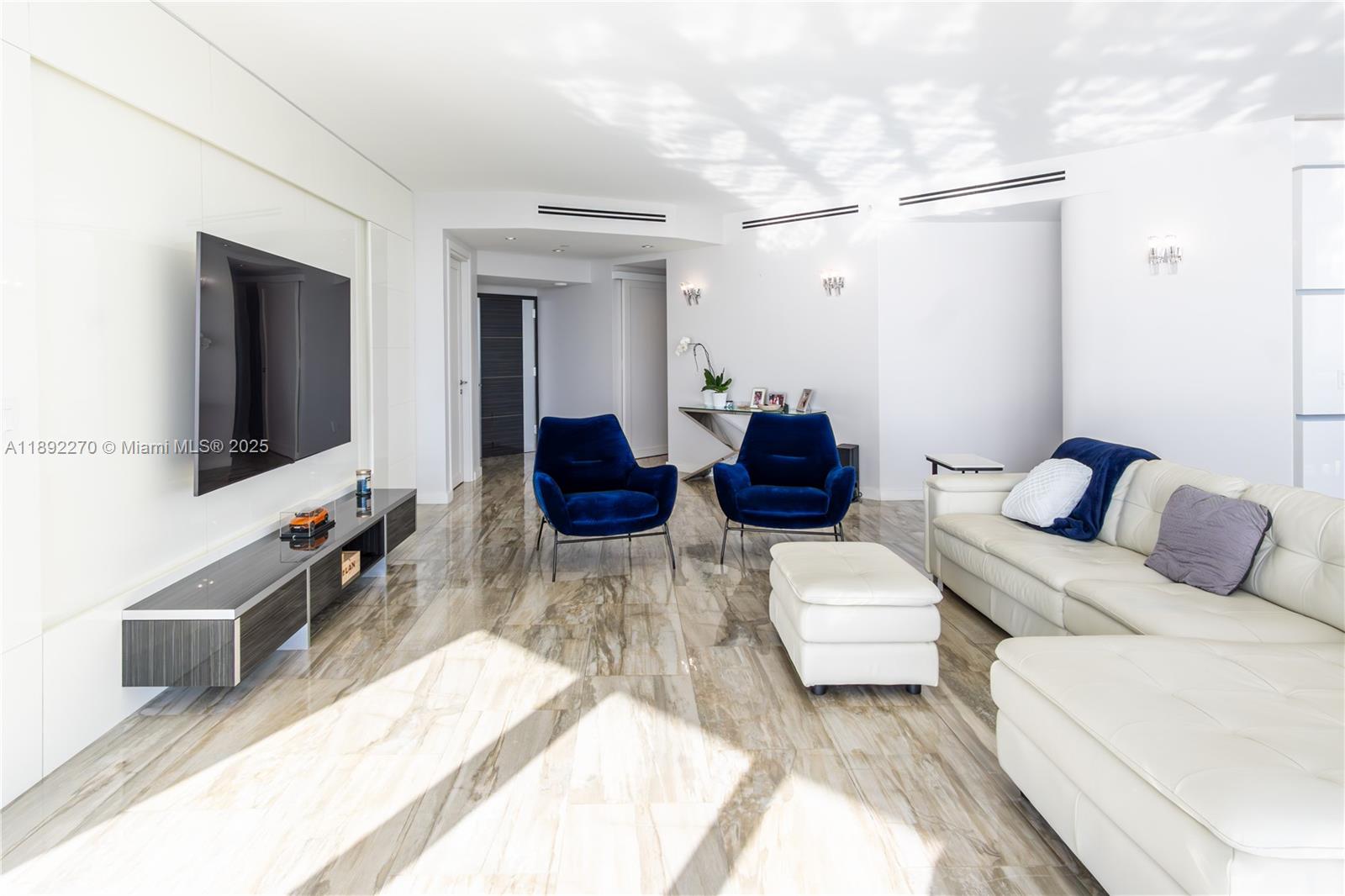 OCEANIA I CONDO - Residential