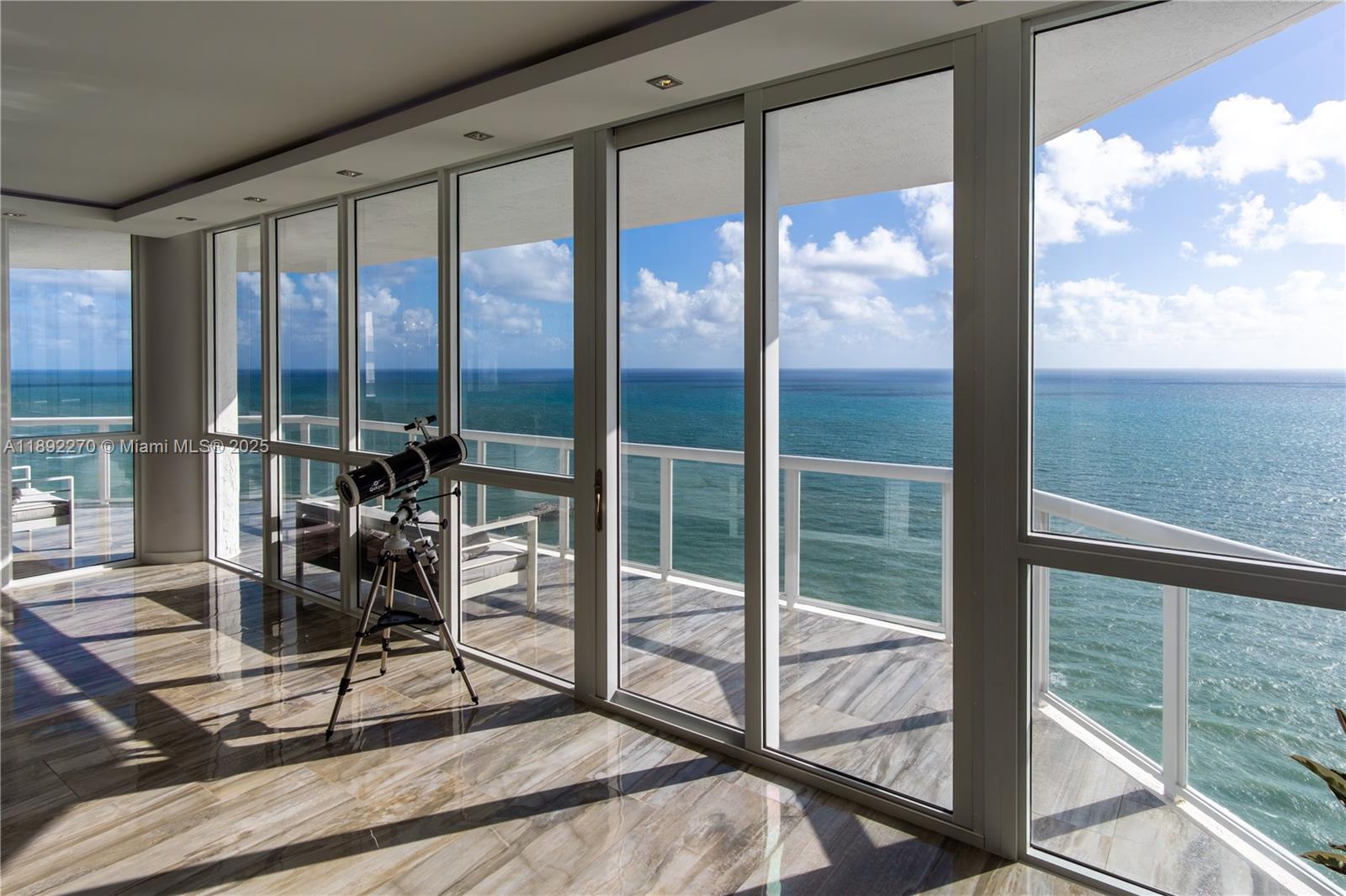 OCEANIA I CONDO - Residential