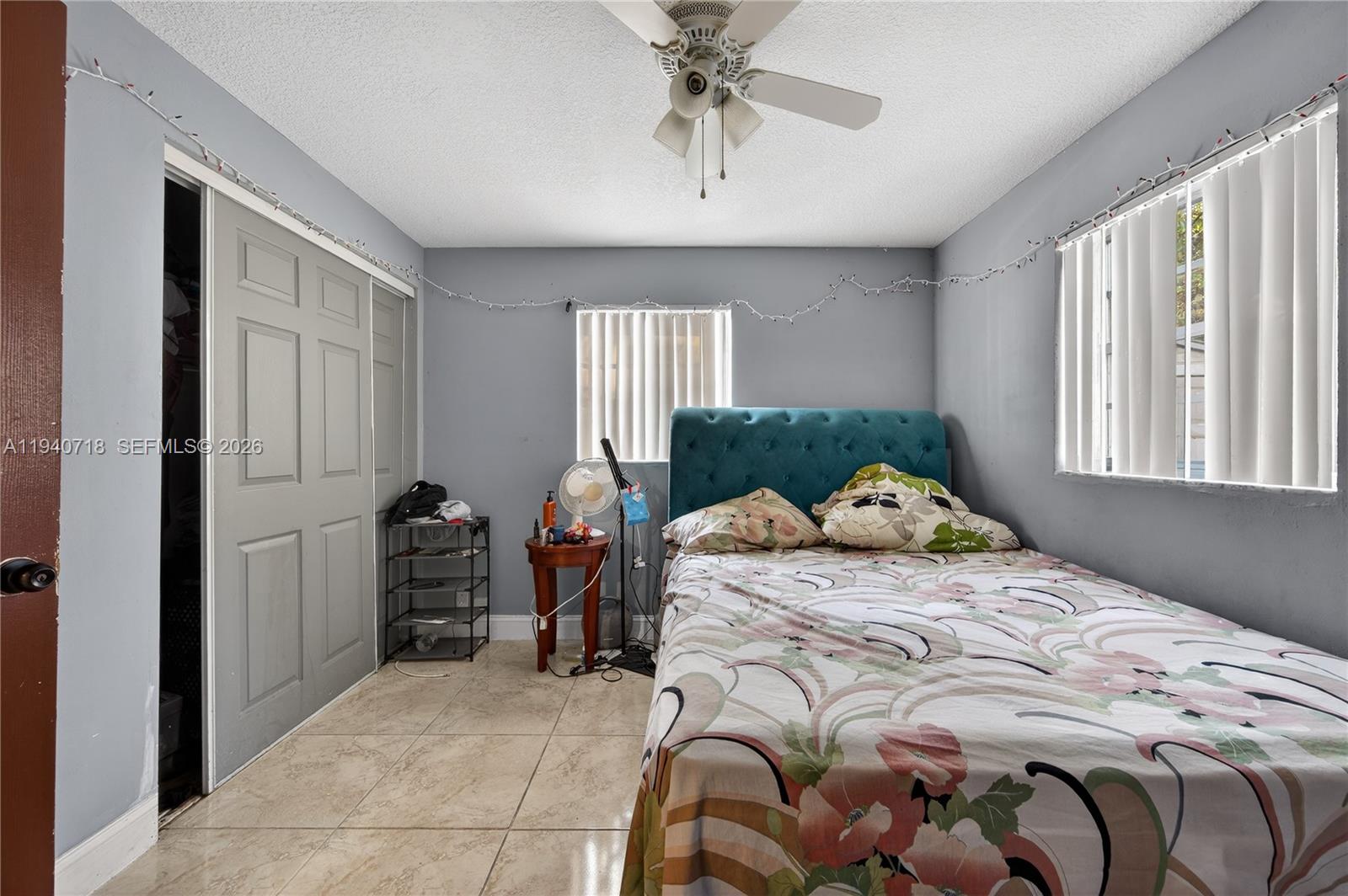 ROYAL PALMS PARK - Residential