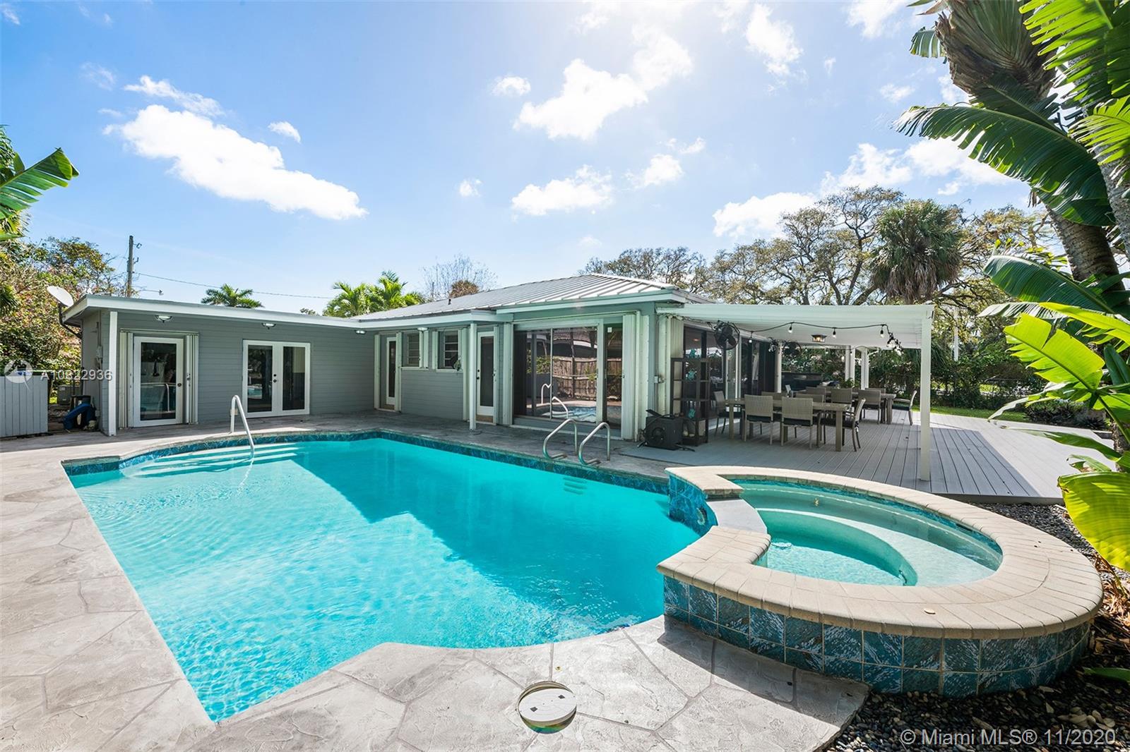 SOUTH NEW RIVER ISLES SEC - Residential