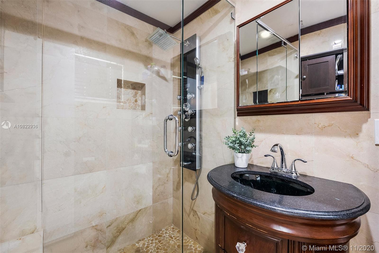 SOUTH NEW RIVER ISLES SEC - Residential