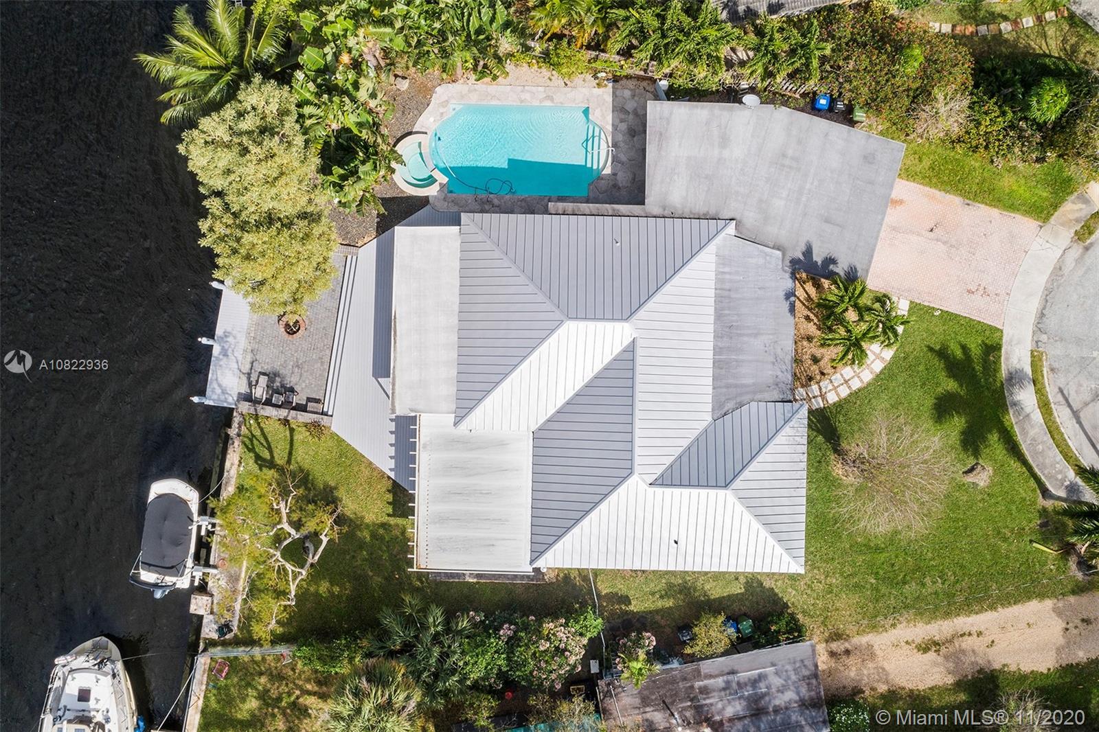 SOUTH NEW RIVER ISLES SEC - Residential