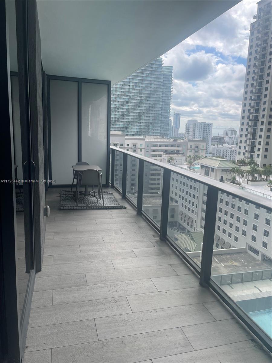 BRICKELL HEIGHTS EAST CON - Residential