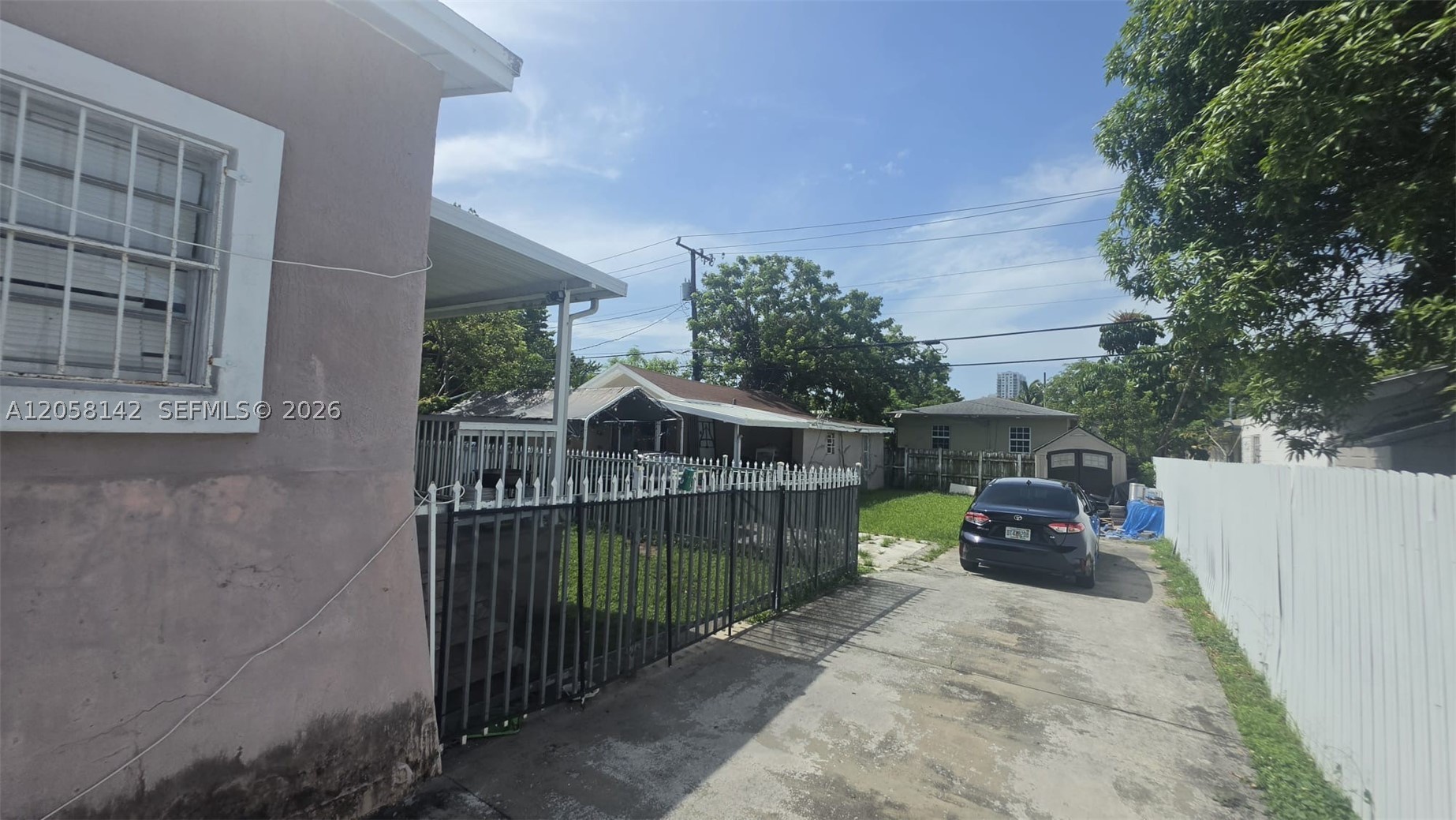 1888 NW 18th St