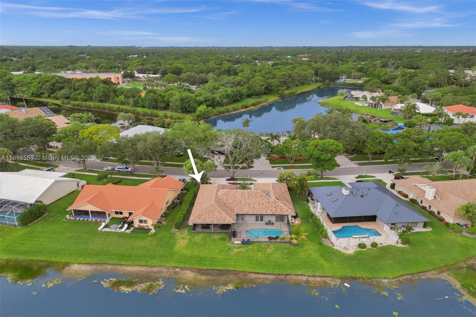 SHORES 1 - Residential