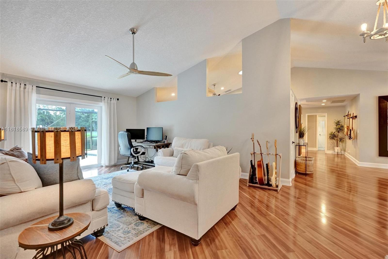 SHORES 1 - Residential
