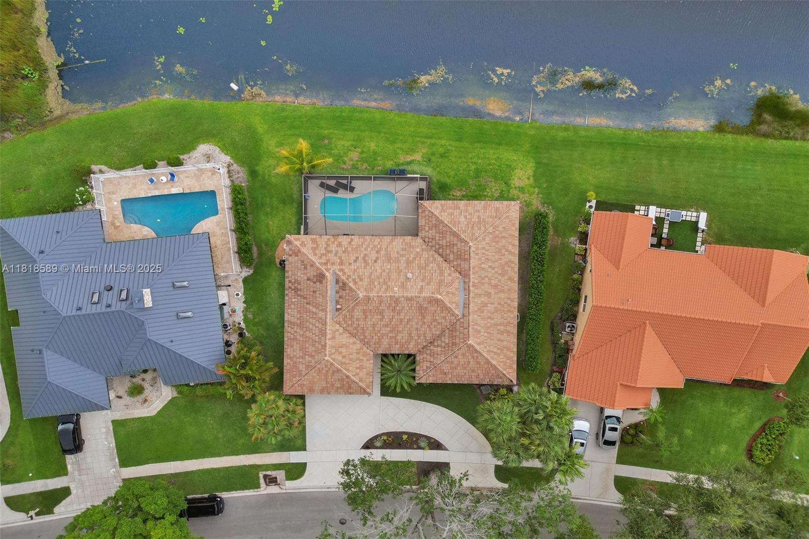 SHORES 1 - Residential