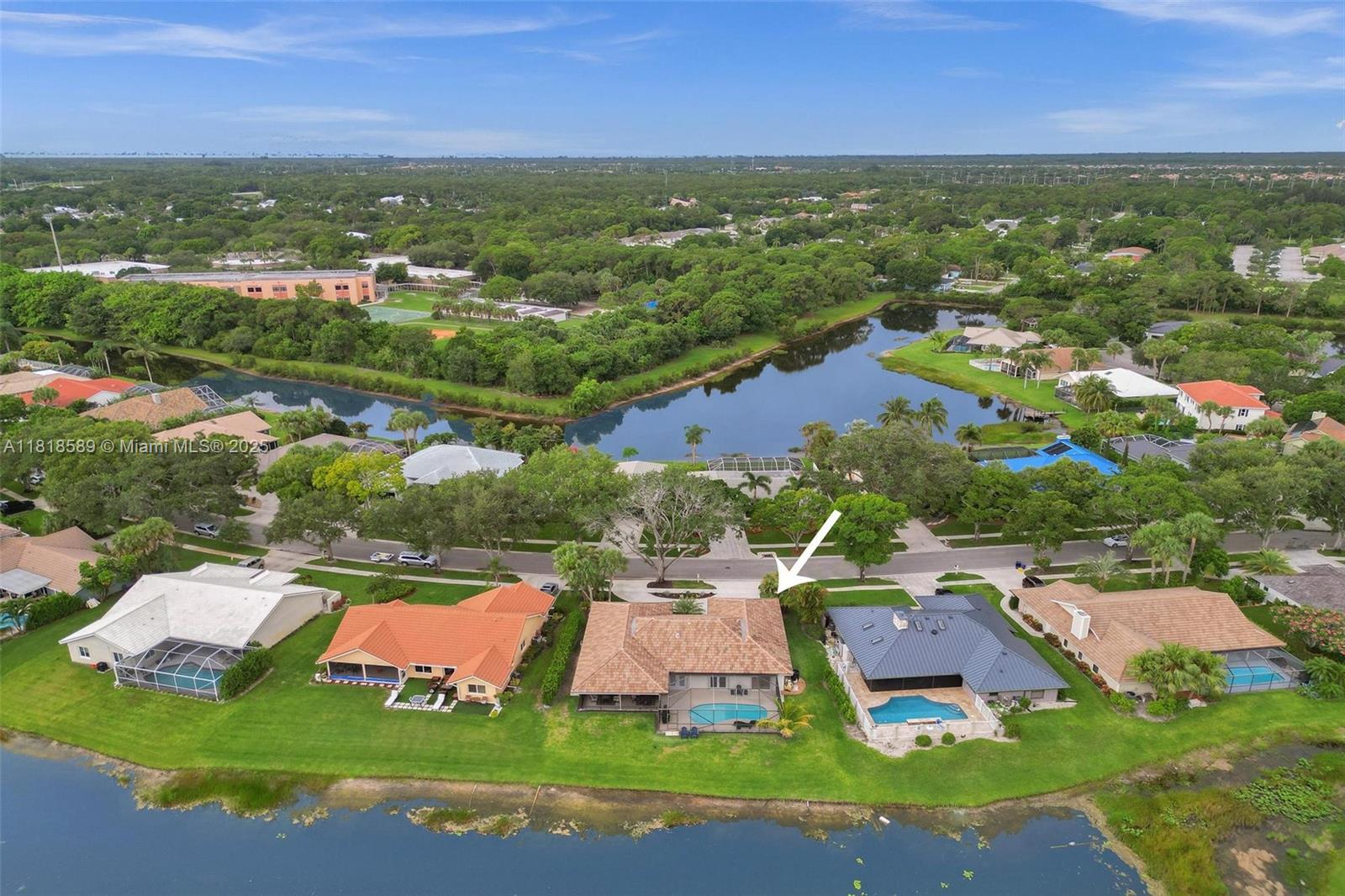 SHORES 1 - Residential
