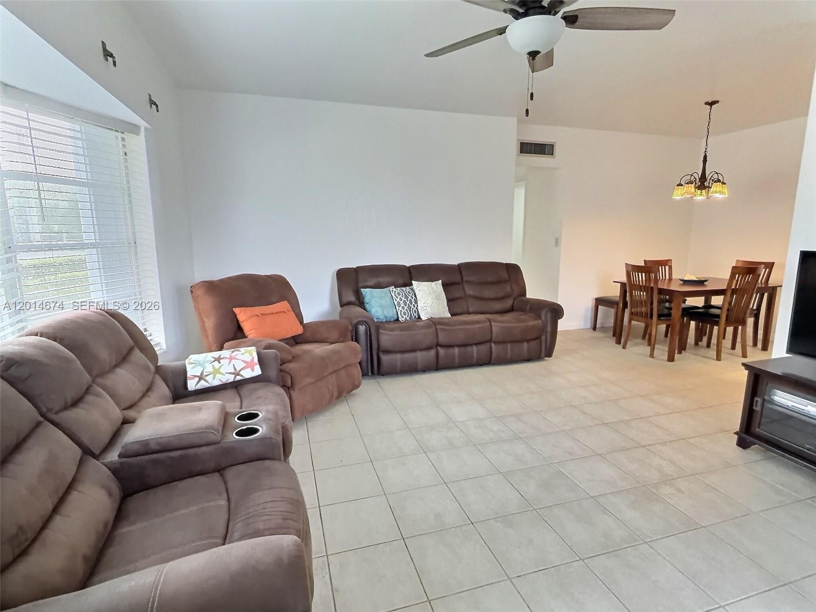 CROSSWINDS APTS INC CO-OP - Residential Lease