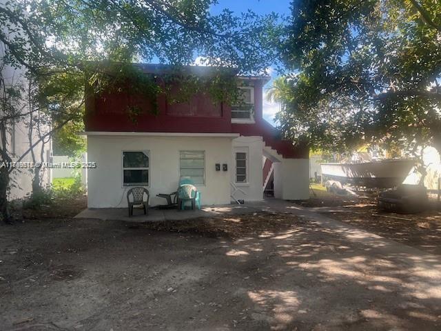 Single-family home situated on a great lot where highest-best use of the zoning allows for the development of 2-9 total units of the same bungalow style as the model community also available for sale to the lot next lot. Relatively simple and low-cost to build, the developer can create substantial cash-flow and either hold or flip upon completion.