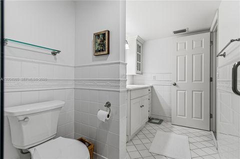 Tiny photo for 3101 NE 47th Ct #403, Fort Lauderdale, FL 33308 (MLS # A12004985)